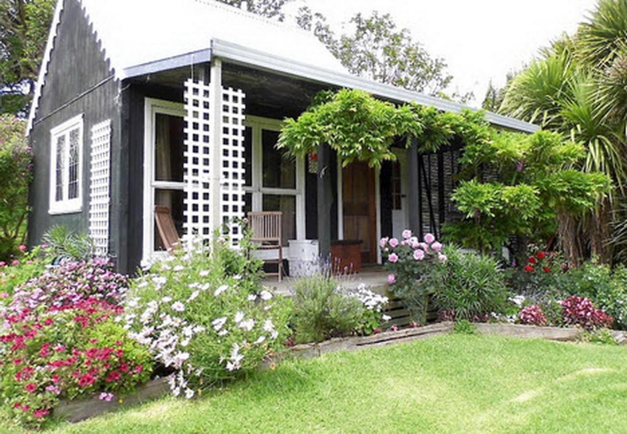 Warm Earth Cottages Aongatete Exterior photo